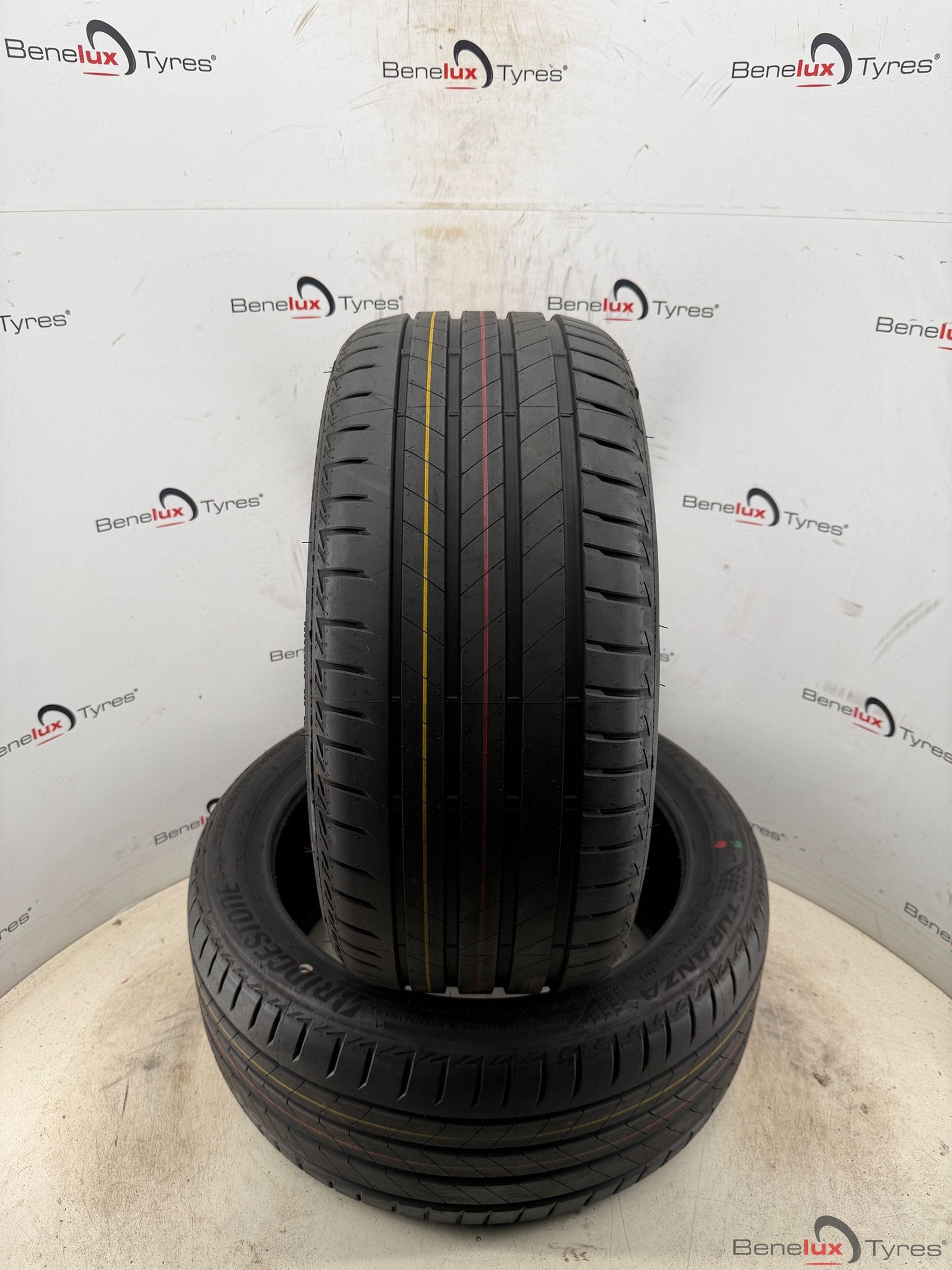 245/40R18 97Y Bridgestone T005 245/40 R18 245/40/18 2454018, Auto-onderdelen, Banden en Velgen, Band(en), Zomerbanden, 18 inch