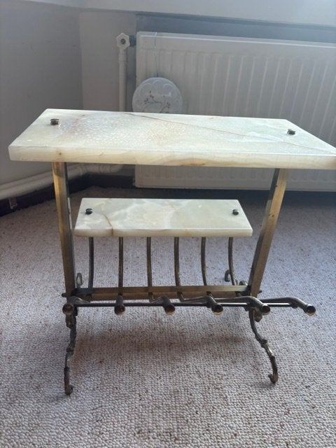 marmeren salontafel met bijzettafeltje voor kranten, Ophalen, Overige materialen, Gebruikt, 50 tot 100 cm