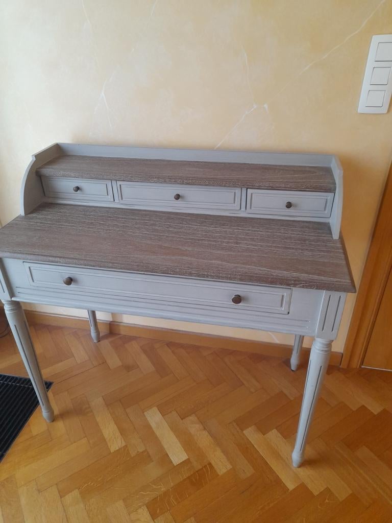 Bureau, Ophalen