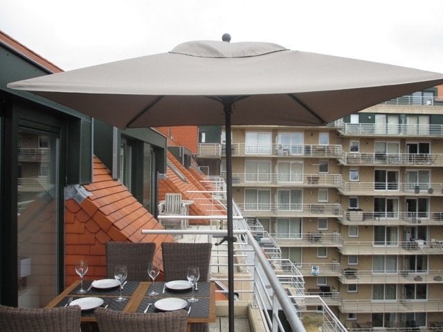 Te huur Nieuwpoort-Bad ruime penthouse  28aug.- 4sept. -75€, Dorp, Antwerpen of Vlaanderen, Internet, Appartement