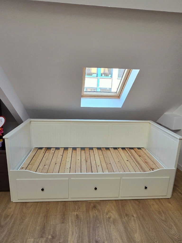 IKEA HEMNES bedbank met 3 lades €230 Gratis Levering, Ophalen, Gebruikt, Tweepersoons