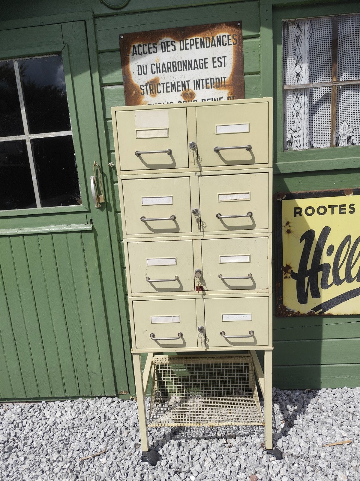 armoire métallique, Enlèvement