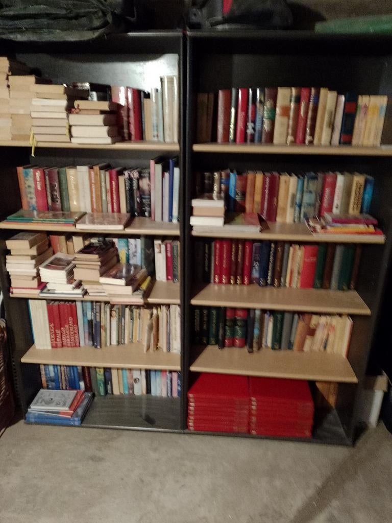 Boekenrek met kastje, Ophalen