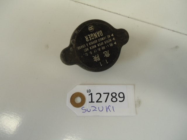 Suzuki Radiator Stop D1-20756, Motos, Pièces | Suzuki
