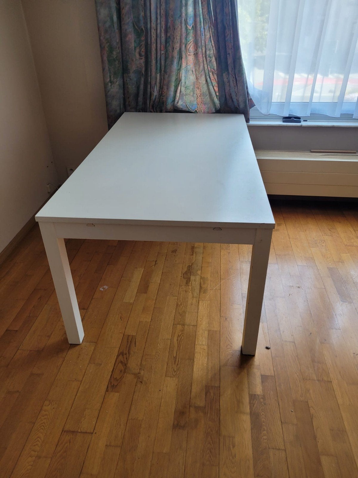 Eettafel wit ikea, Enlèvement