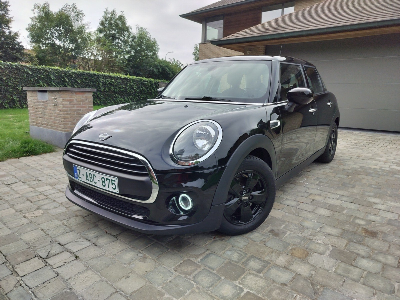 MINI ONE 2019 - Black/Carplay - 77.416km - 1 jaar garantie, Auto's, 75 kW, Stof, Zwart, Bedrijf