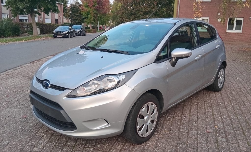 Ford Fiesta/2009/1.2 Essence/Climatisation/1er propriétaire, Autos, Argent ou Gris, Achat, Boîte manuelle, Noir