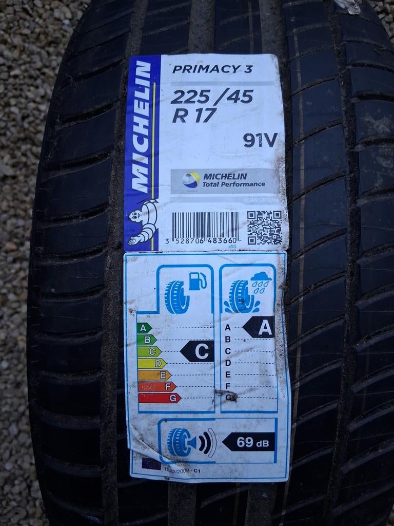 1 nieuwe Michelin 225 45 17-band, Auto-onderdelen, Banden en Velgen, Ophalen