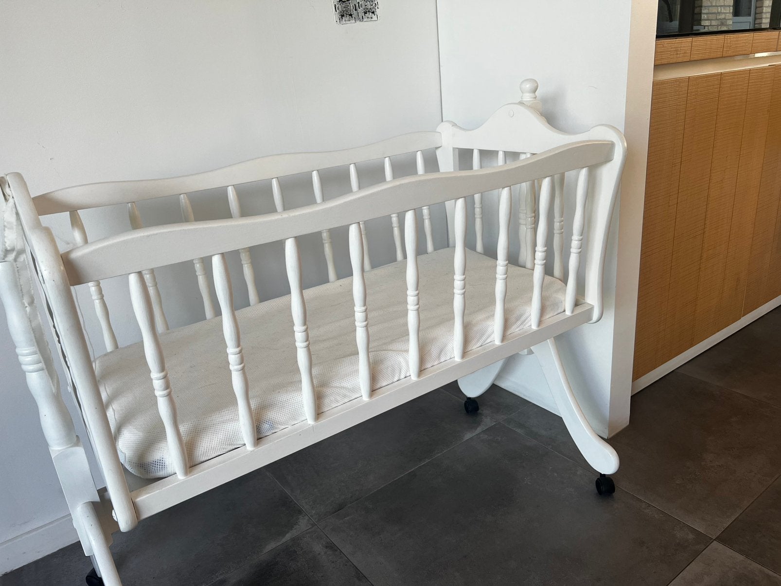 Babywiegje in perfecte staat, Kinderen en Baby's, Babywiegjes en Ledikanten, Ophalen, Zo goed als nieuw, Wieg