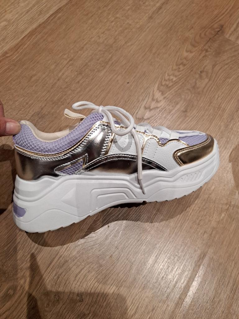 Sneakers maat 37 lila wit en goud, Ophalen, Wit, Zo goed als nieuw, Sneakers