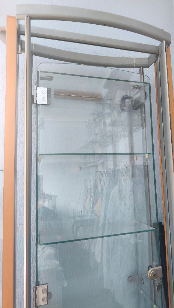 Glazen kast GRATIS, Ophalen, Glas, Met deur(en)