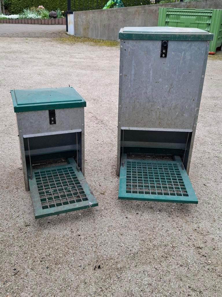 Voerbakken en legbakken, Dieren en Toebehoren, Ophalen, Gebruikt, Drinken en Voederen