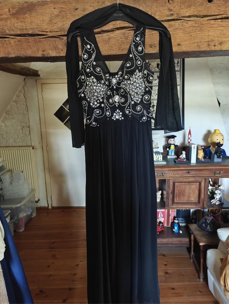 Suitekleed, Kleding | Dames, Ophalen of Verzenden, Zo goed als nieuw, Maat 38/40 (M)