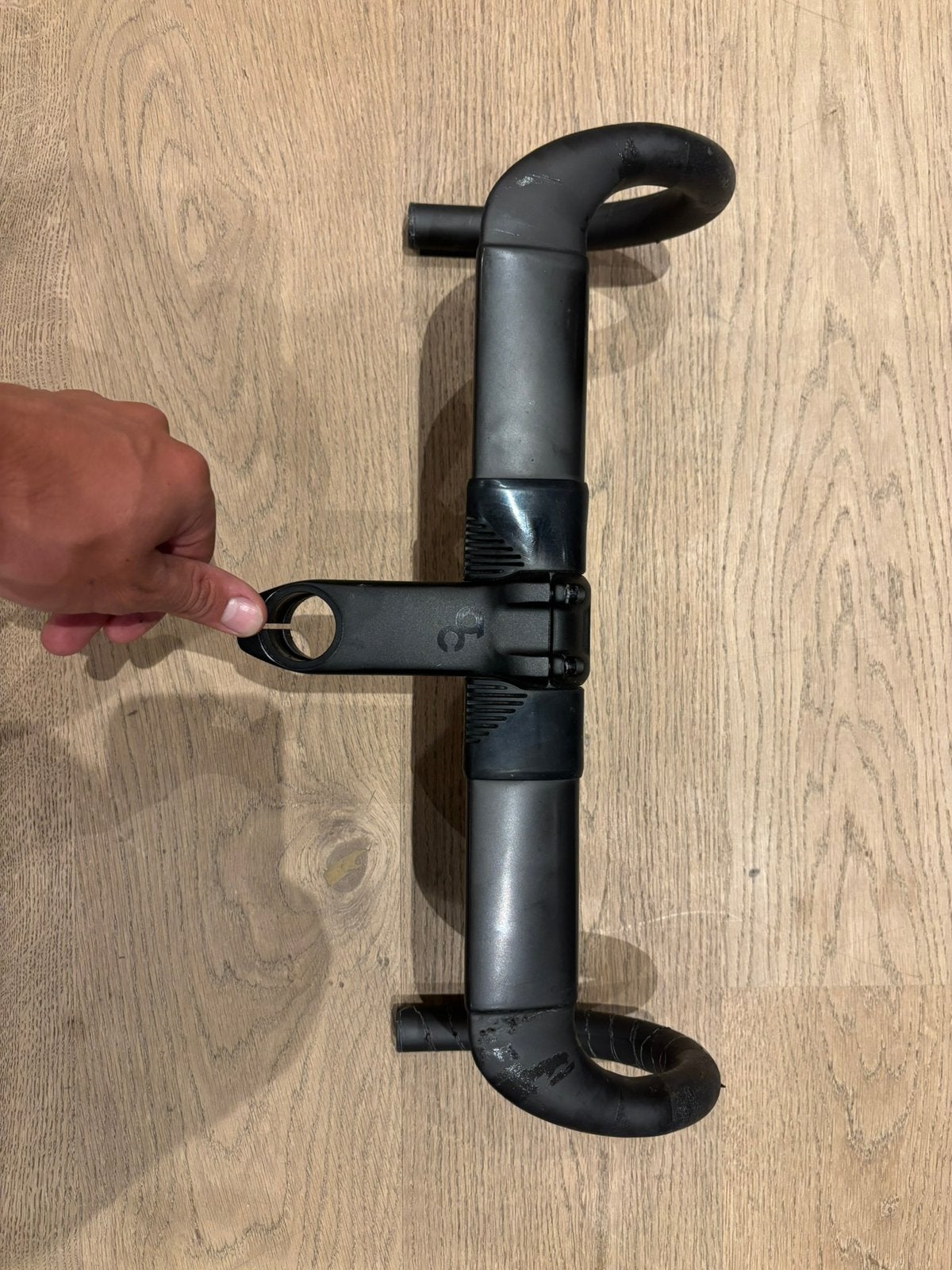 Volant OC Aero 440 mm + tige 100 mm, Enlèvement ou Envoi, Comme neuf, Guidon, Carbone
