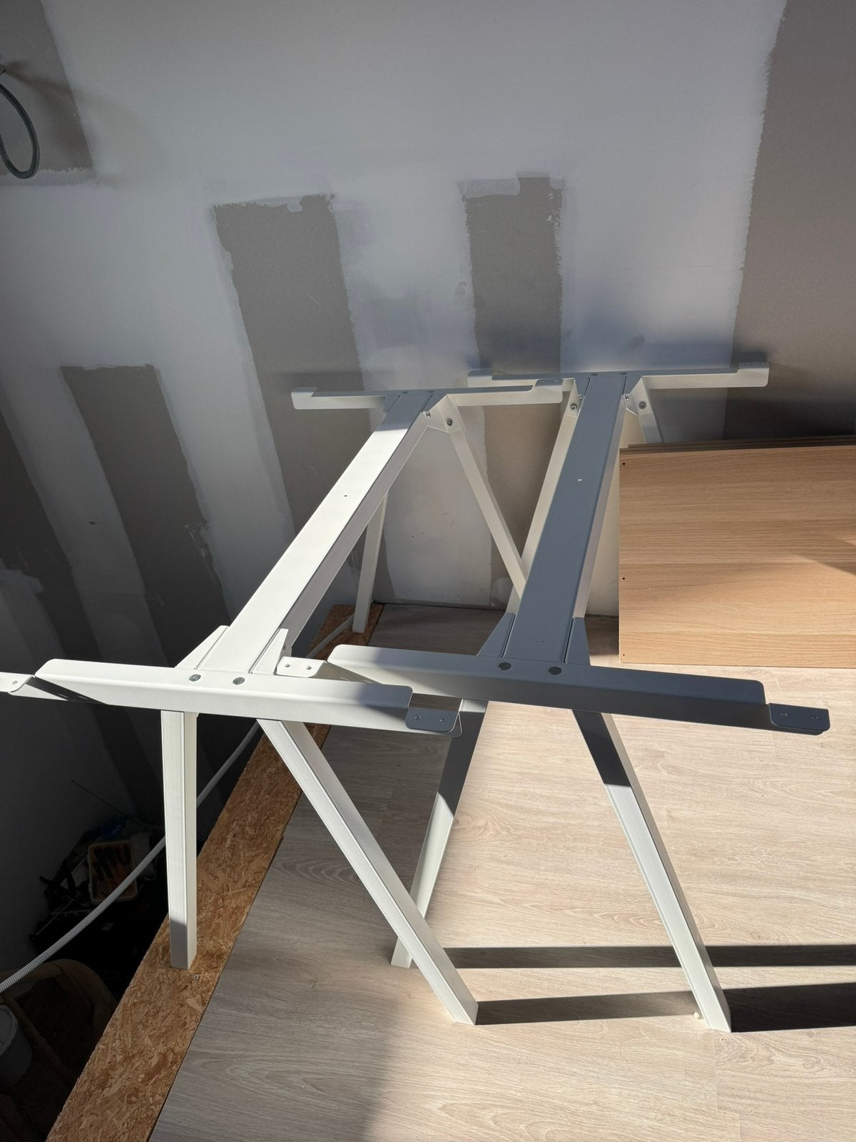 TROTTEN IKEA onderstel bureau, Ophalen, IKEA