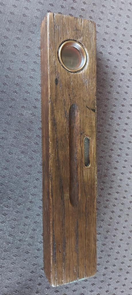 Niveau à bulle - Vintage -  Bois et Laiton, Enlèvement ou Envoi, Utilisé