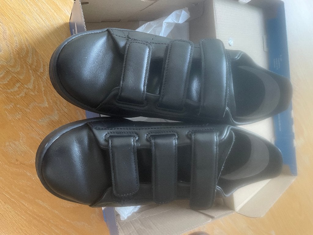 nieuwe zwarte adidas sneakers, Vêtements | Hommes, Chaussures, Neuf, Enlèvement ou Envoi, Adidas, Baskets