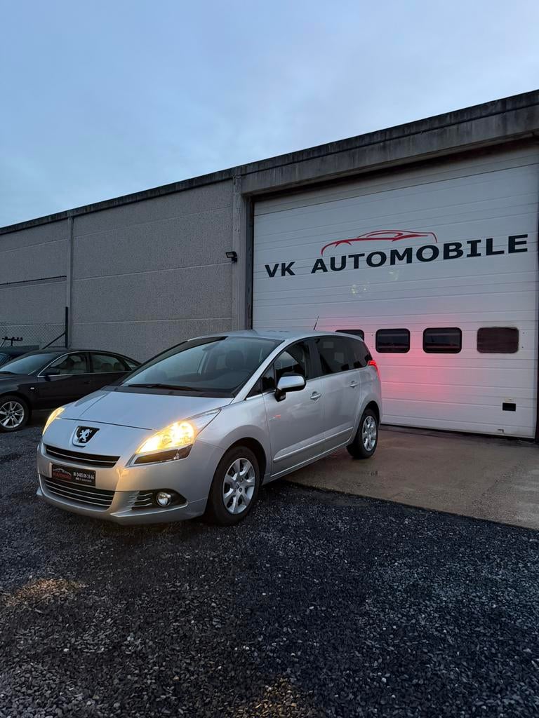 PEUGEOT 5008 1.6 ESSENCE 88 KW, Voorwielaandrijving, Euro 5, 4 cilinders, 88 kW