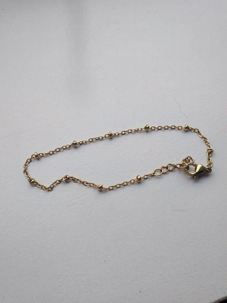 Bracelet en métal doré fin avec petites perles, Bijoux, Sacs & Beauté, Bracelets, Enlèvement ou Envoi, Neuf, Or, Or