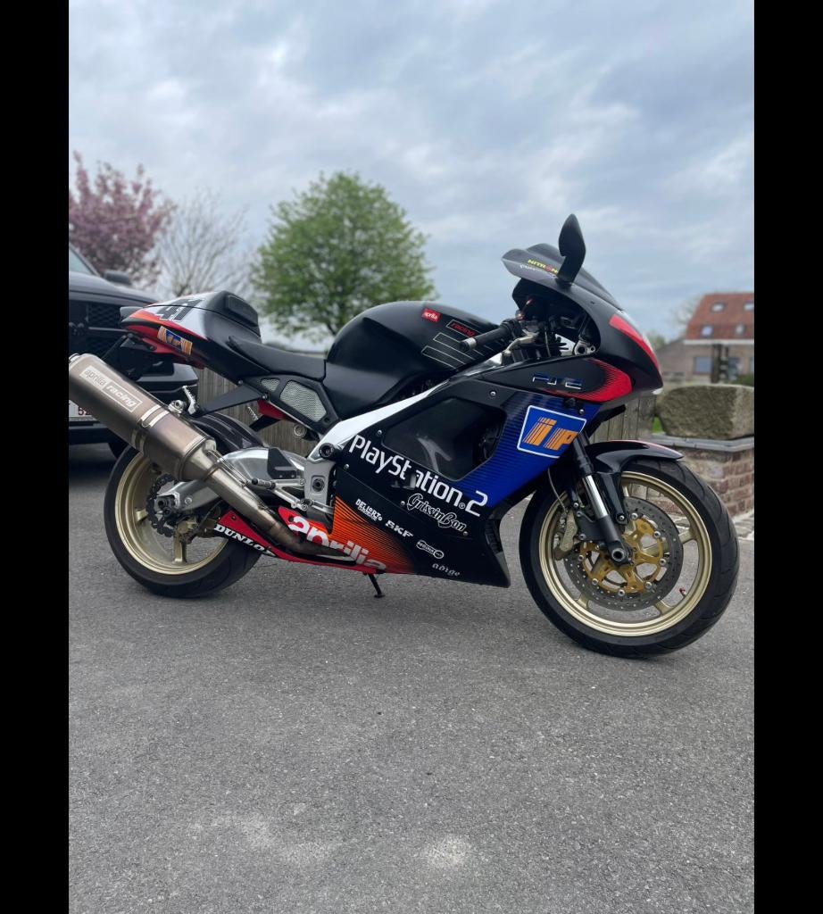Aprilia rsv 1000 topstaat **, Motos, Motos | Aprilia, Plus de 35 kW, Échappement sport, Super Sport, Particulier