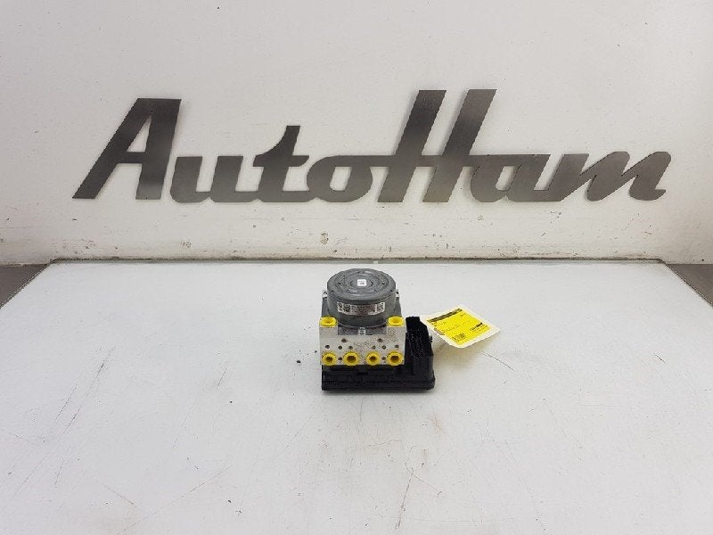 ABS POMP Audi A3 Limousine (8VS / 8VM) (01-2013/10-2020), Gebruikt, Audi