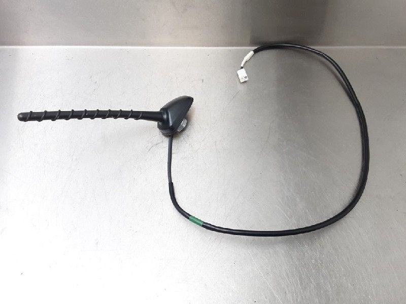 ANTENNE Toyota Auris (E18) (01-2012/03-2019), Gebruikt, Toyota