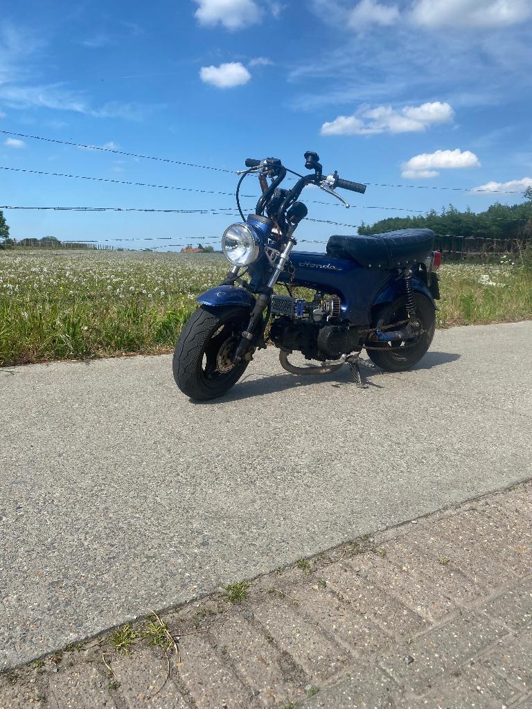 DAX skyteam frame, Fietsen en Brommers, Brommers | Honda, Zo goed als nieuw, Overige modellen, Klasse B (45 km/u), Ophalen