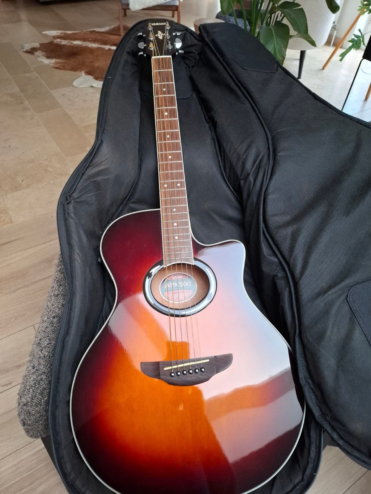 gitaar Yamaha APX500 OVS, Ophalen, Zo goed als nieuw, Klassieke of Spaanse gitaar, Met koffer
