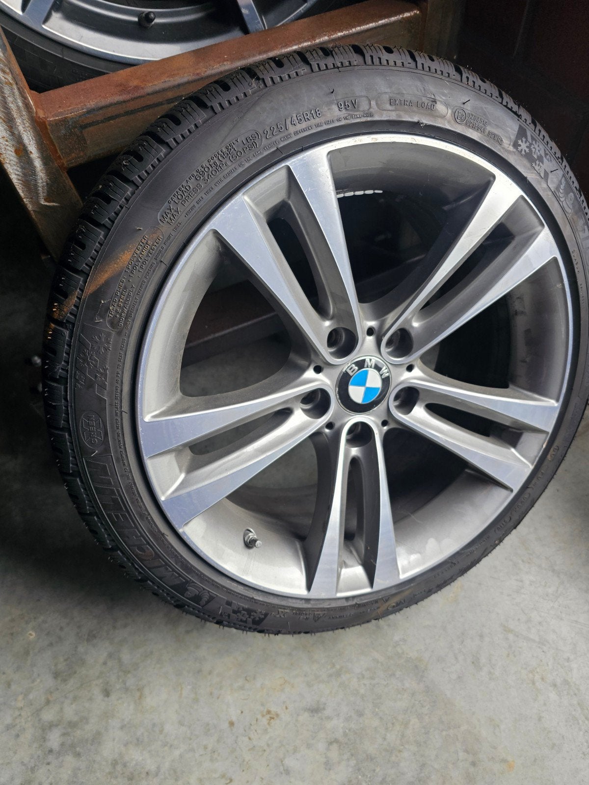 Bmw F30 velgen met winterbanden, Pneus hiver, Véhicule de tourisme, 18 pouces, Enlèvement