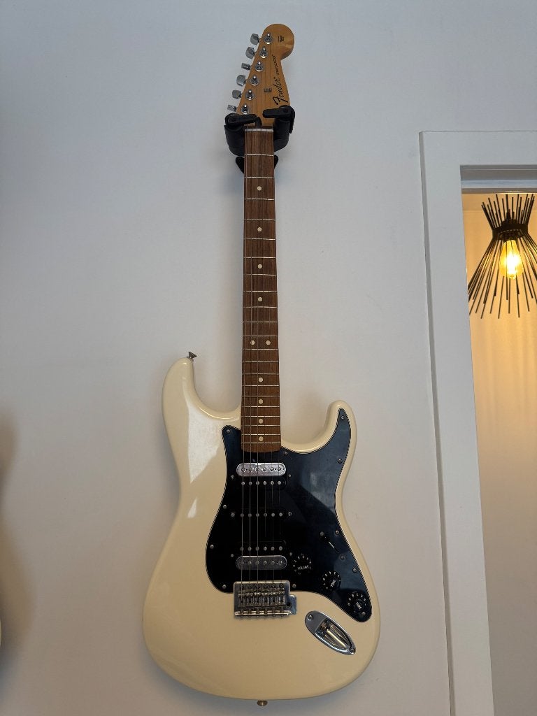 Fender Stratocaster (2016, Mexico), Muziek en Instrumenten, Snaarinstrumenten | Gitaren | Elektrisch, Ophalen, Zo goed als nieuw