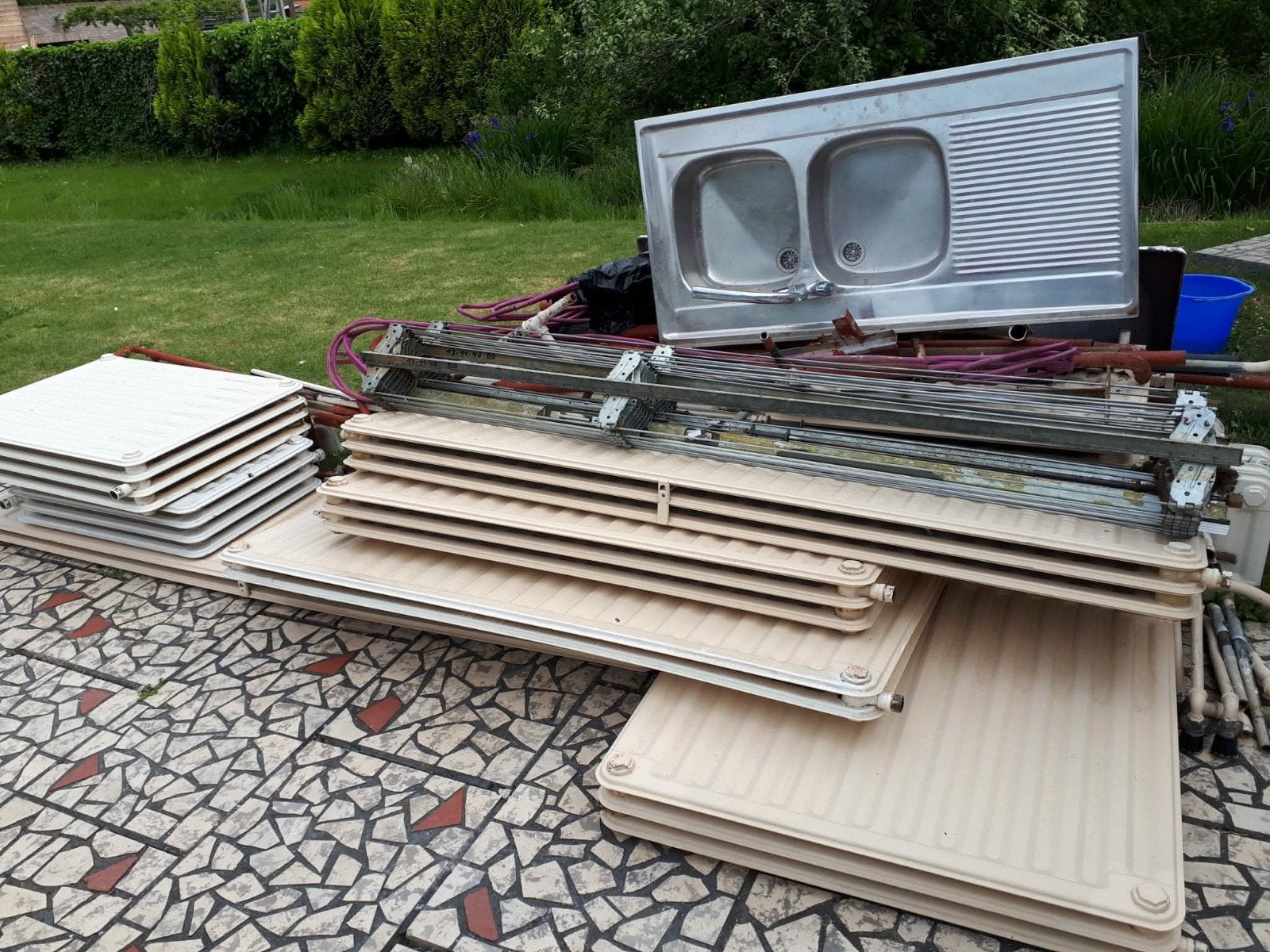 Oud ijzer oude metalen en autowrakken 0483 31 56 55, Doe-het-zelf en Bouw, Metalen, IJzer, Ophalen