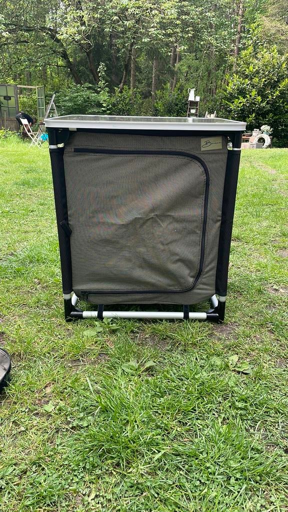 Bardani kastje, Caravans en Kamperen, Ophalen, Zo goed als nieuw