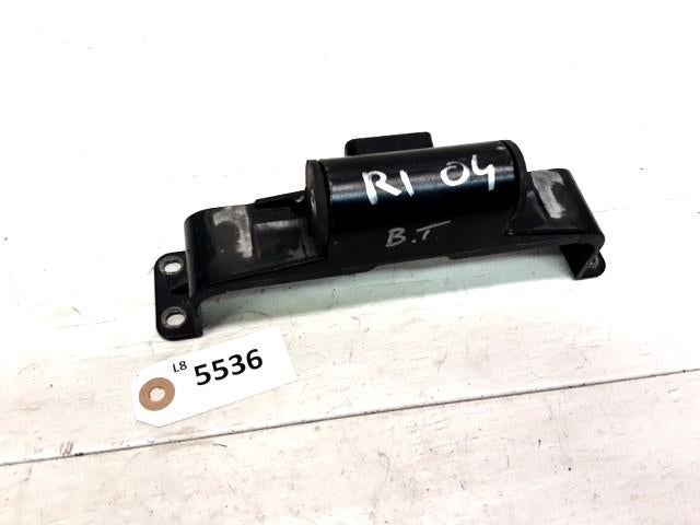 R1 2004 - 2006 Yamaha Beugel Beugel tank D1-47761, Motoren