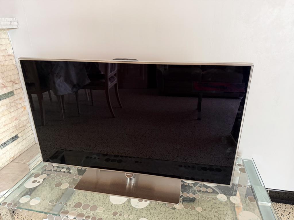 Zeer goed werkende tv, weg wegens verhuis naar rusthuis, Ophalen, Zo goed als nieuw, Samsung