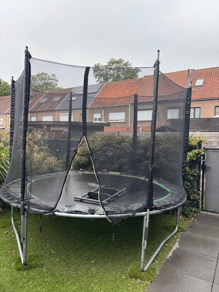 Trampoline, Ophalen, Gebruikt