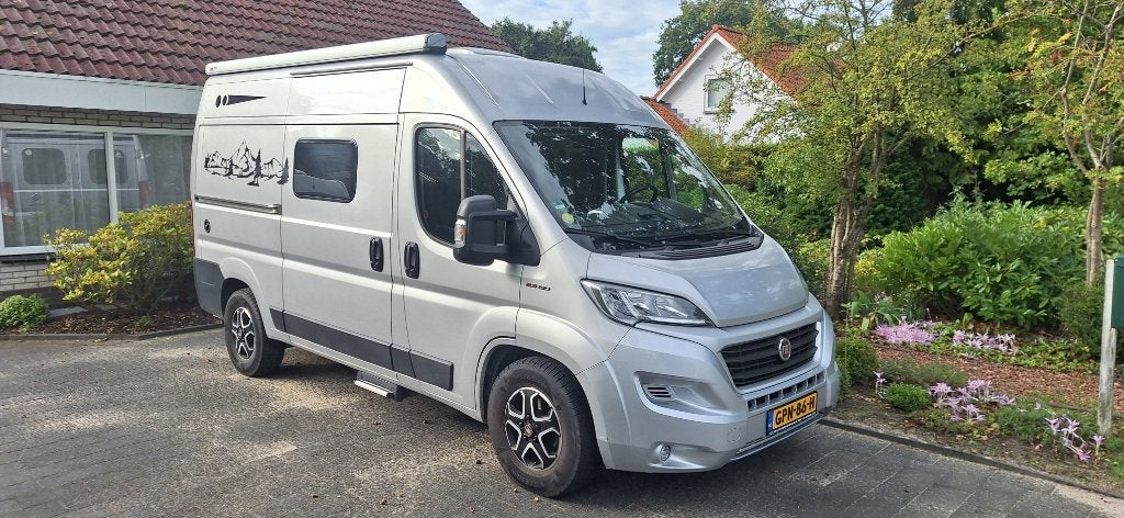 Zeer complete buscamper Fiat Ducato AUTOMAAT van 2019, Buscamper of Camperbus, Fiat, Tot en met 2, Treinzit