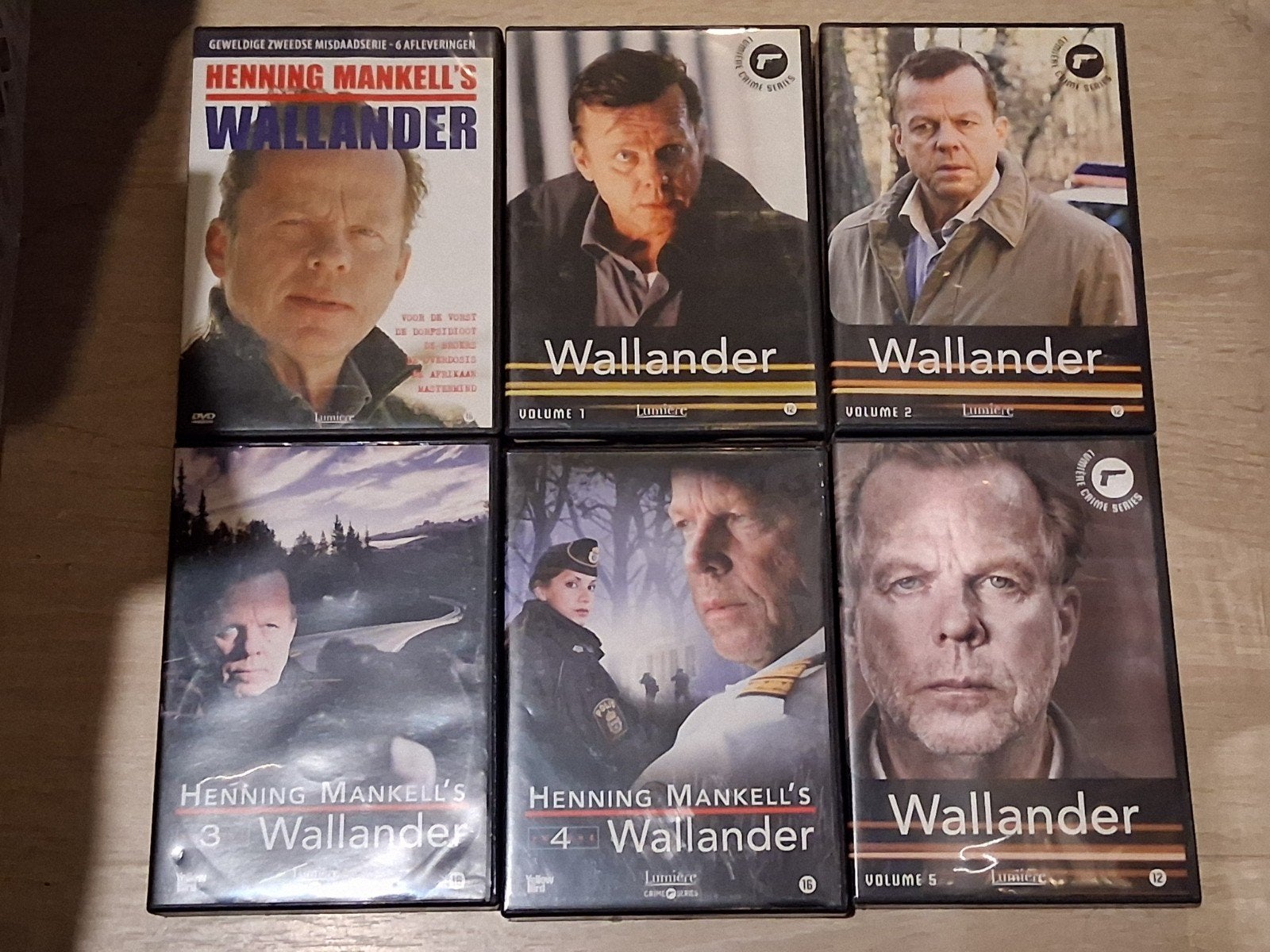 Wallander, de volledige reeks (32 x 90 minuten) op dvd, Enlèvement ou Envoi, Saison 1, Crime, À partir de 12 ans