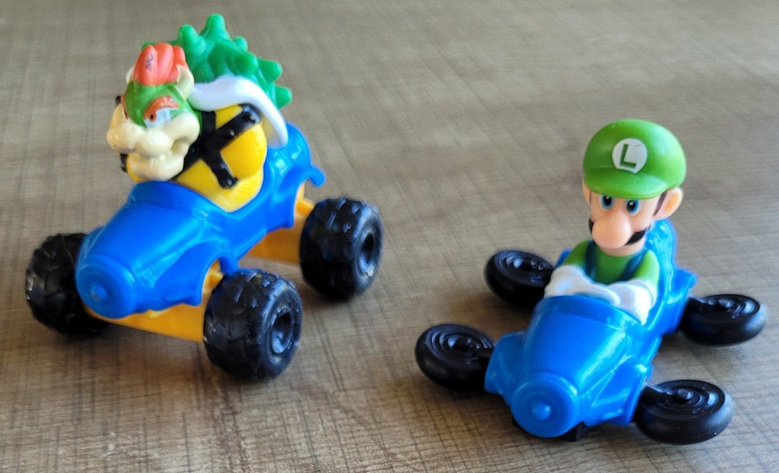 Super Mario: 2 verzamelfiguurtjes (2004), Ophalen of Verzenden, Zo goed als nieuw
