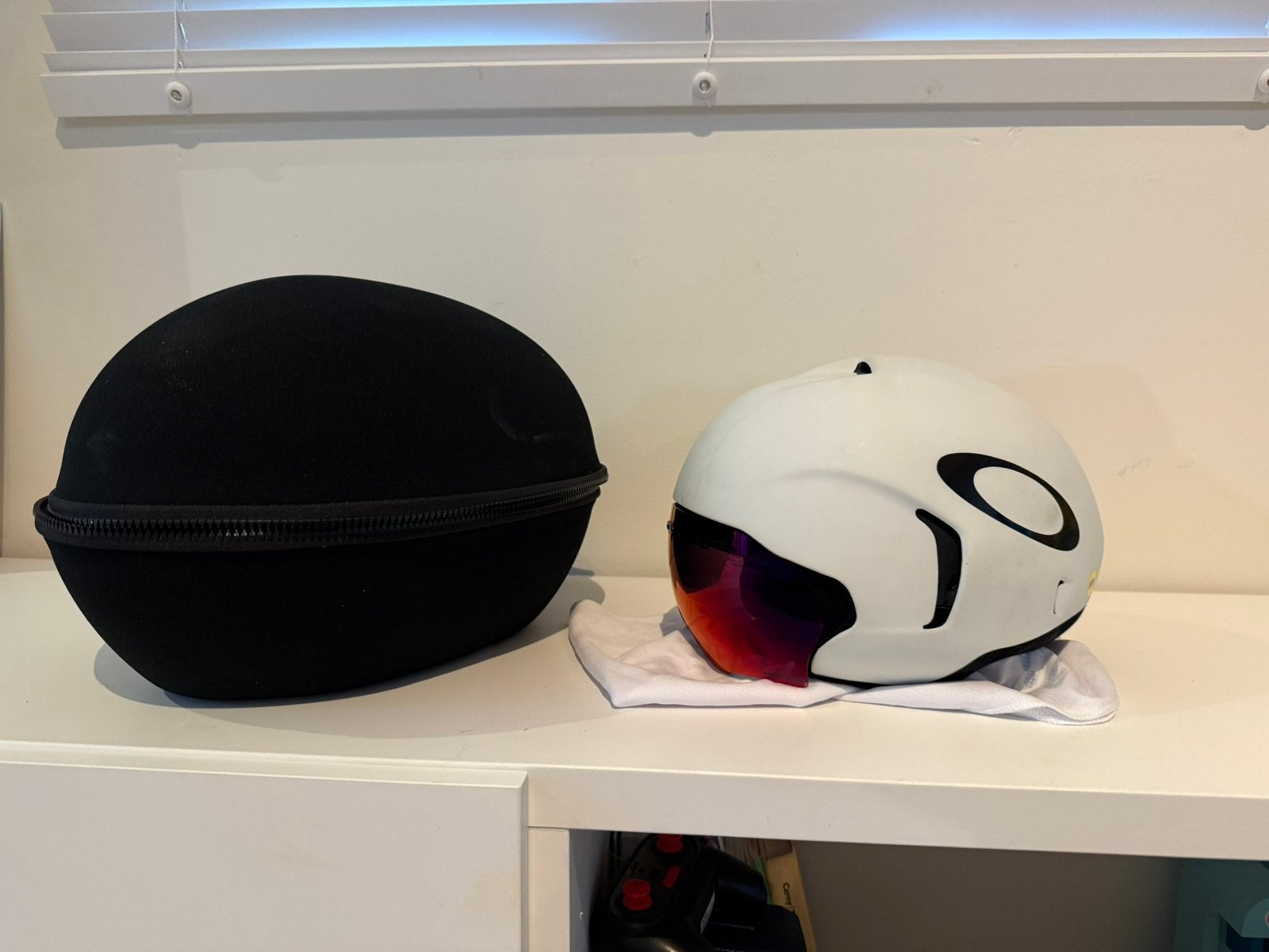 Oakley ARO 7 MIPS TT HELM, Vélos & Vélomoteurs, Enlèvement ou Envoi, Comme neuf, M