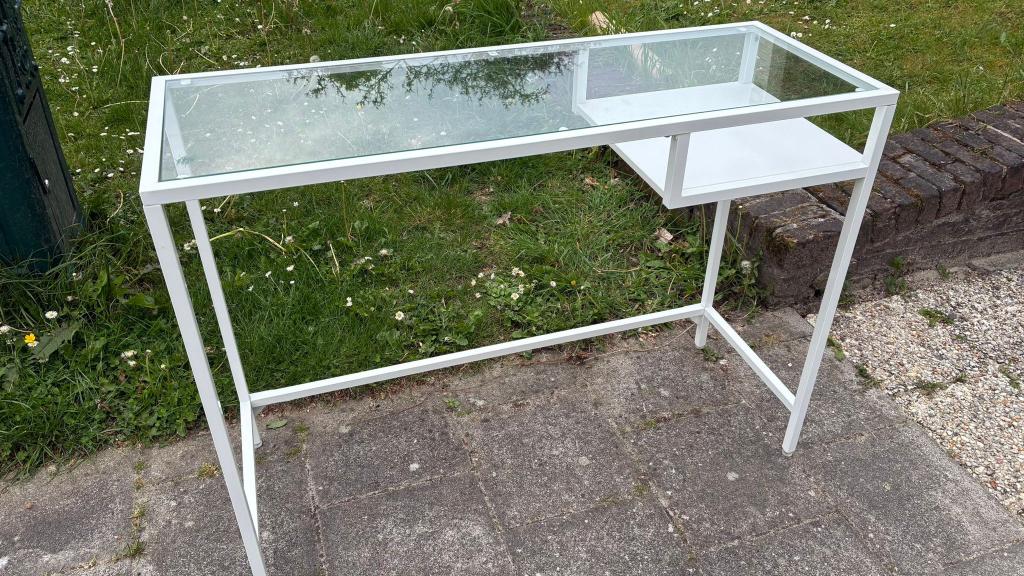 Bureau met glas, Ophalen, Zo goed als nieuw, Wit, Glas