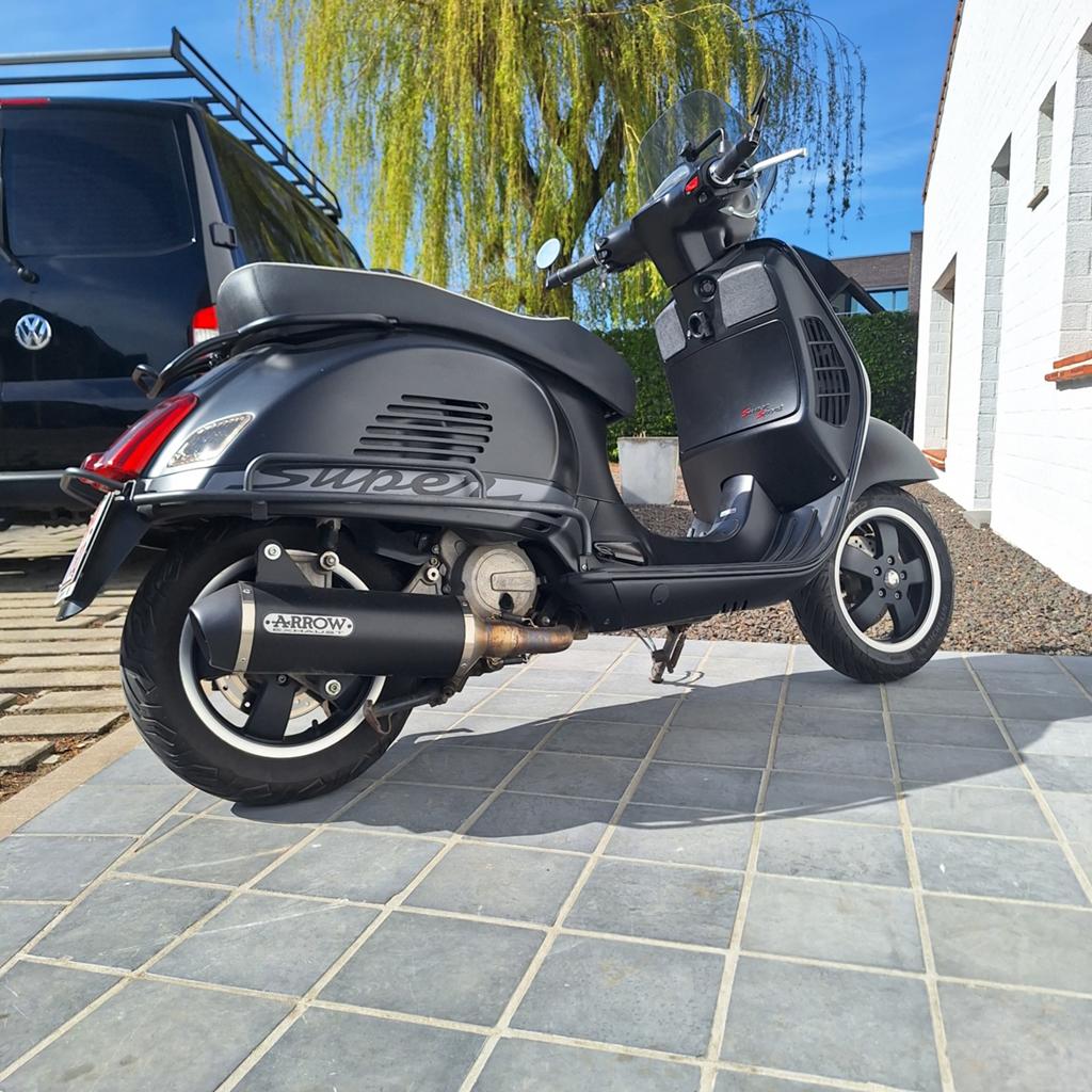 VESPA SUPER SPORT MAT BLACK, Particulier