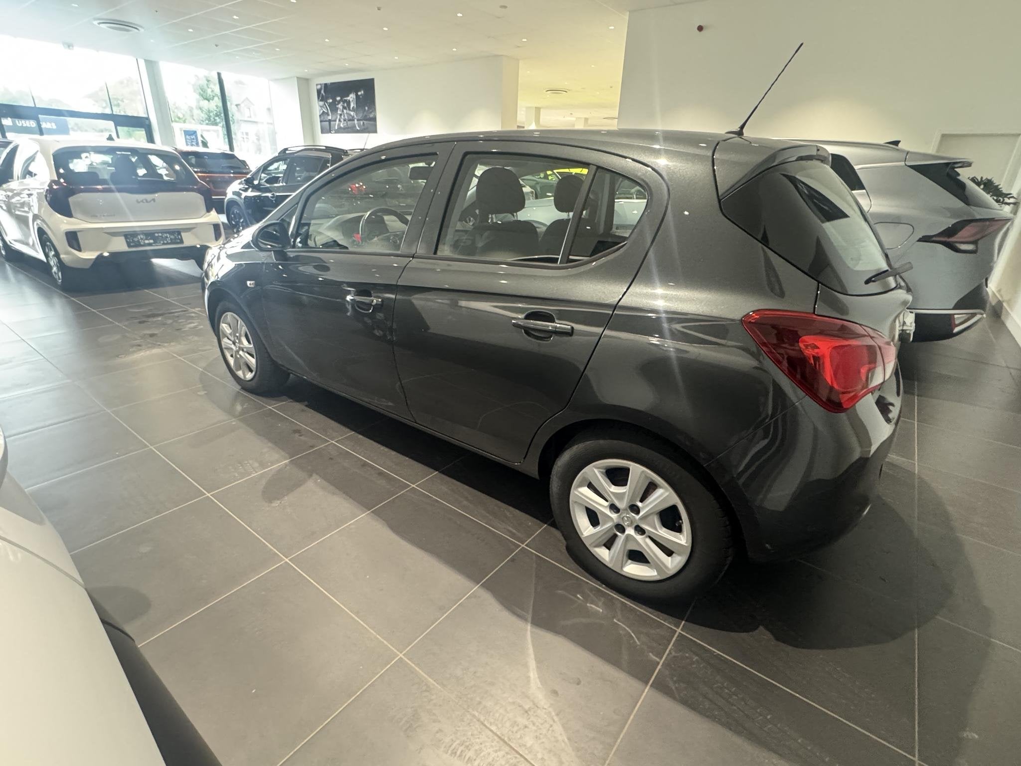Opel Corsa 1.2 52kW Edition, Autos, 1163 kg, Argent ou Gris, Achat, Noir