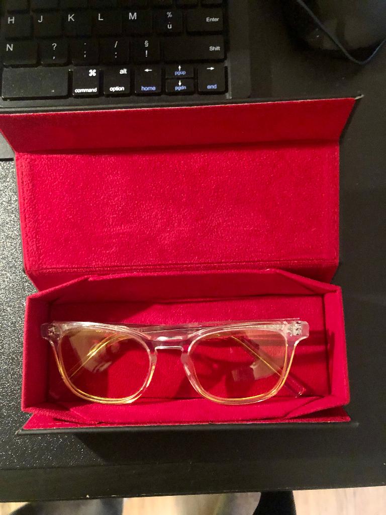 Blue light glasses (Bon Charge), Handtassen en Accessoires, Zonnebrillen en Brillen | Heren, Ophalen, Nieuw, Wit, Bril