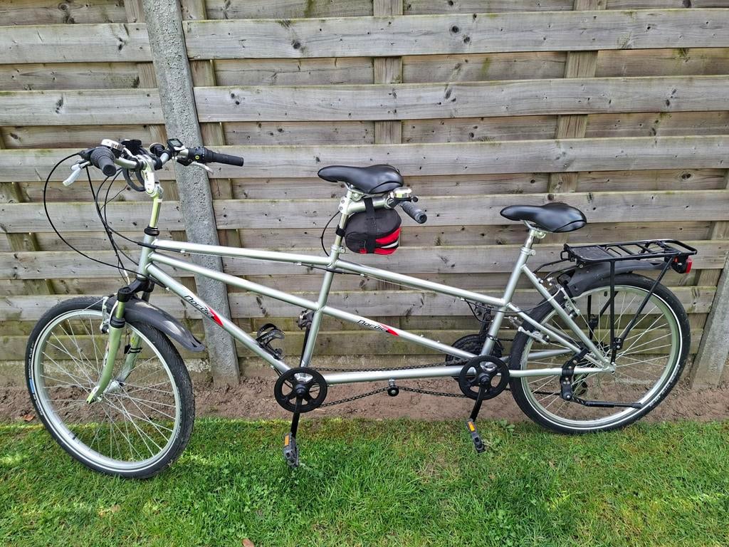 Tandem goede staat nieuwe banden, Fietsen en Brommers, Gebruikt, Velgrem, Meer dan 20 versnellingen, Ophalen