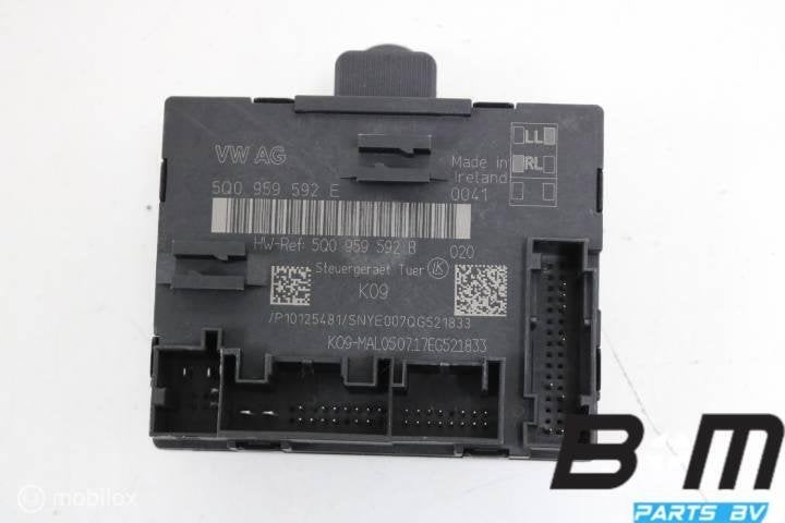 portierregelapparaat rechtsvoor Audi S3 8V FL 5Q0959592E, Utilisé