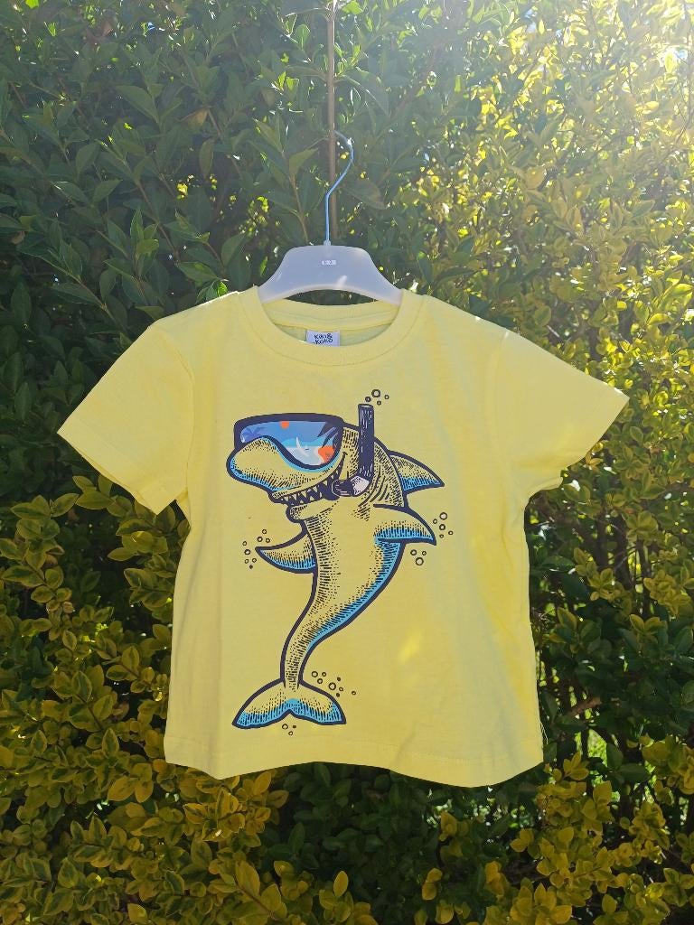 NIEUW T-shirt 'haai' maat 92 Kiki&Koko, Enfants & Bébés, Vêtements enfant | Taille 92, Neuf, Garçon, Enlèvement ou Envoi, Chemise ou À manches longues