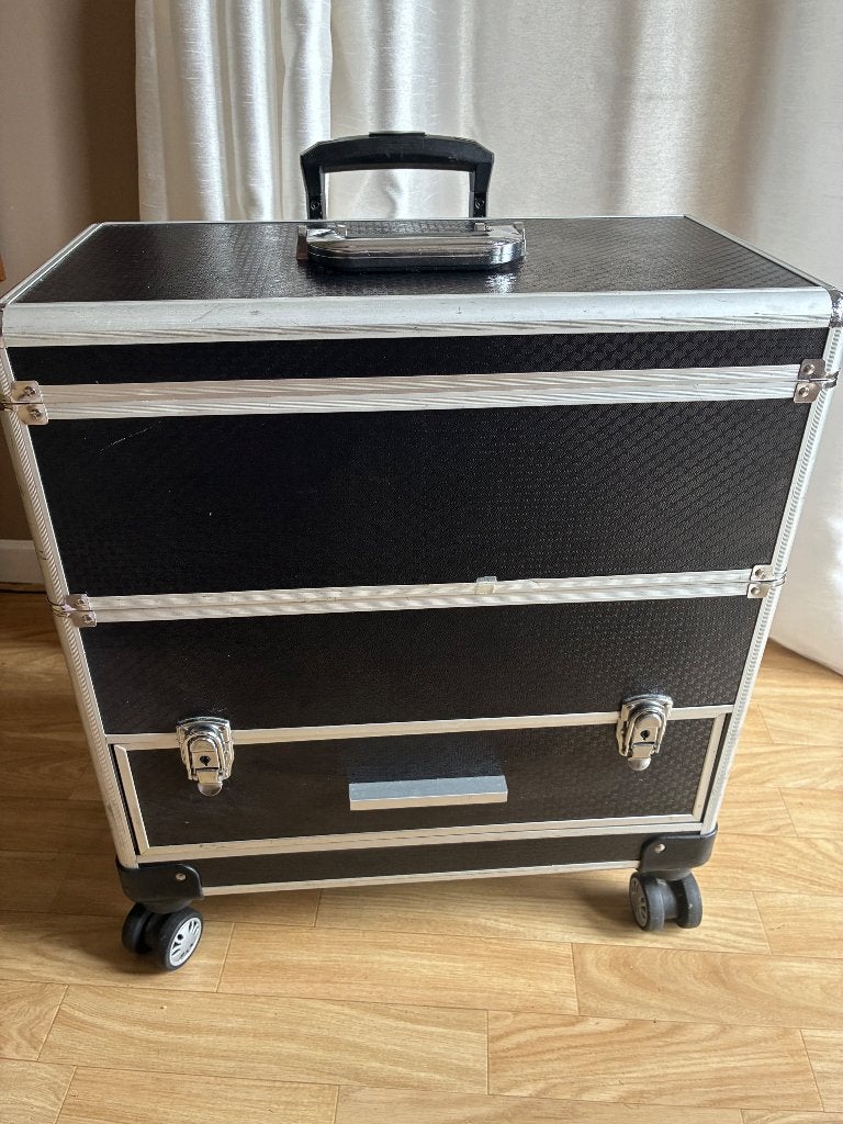 Trolley, Ophalen, Uitschuifbare handgreep, Gebruikt, 50 tot 60 cm