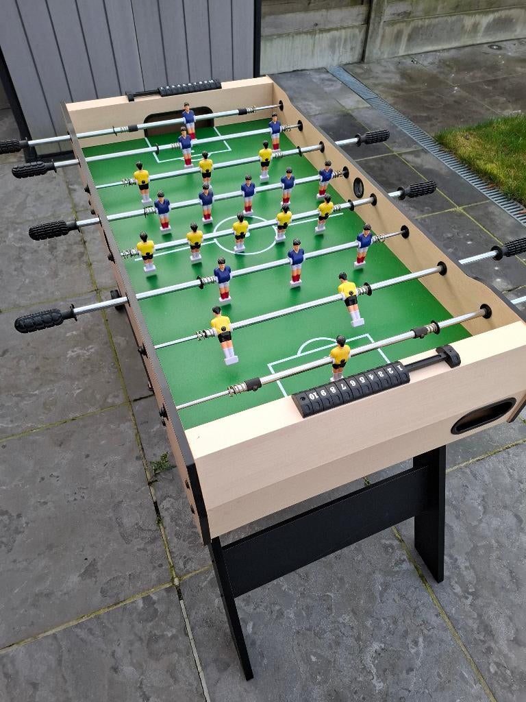 Voetbaltafel, Ophalen, Zo goed als nieuw