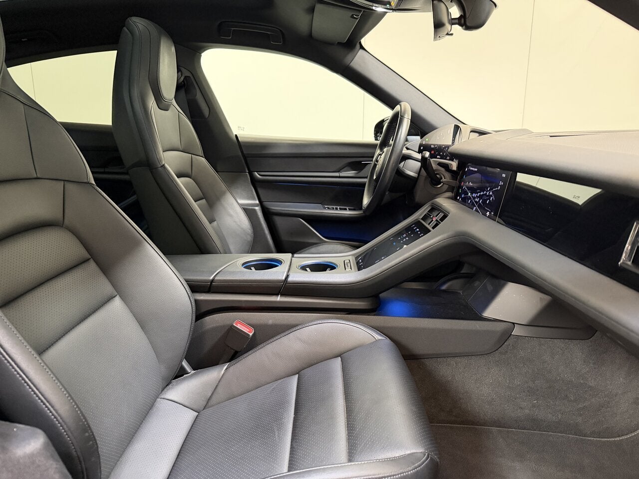 Porsche Taycan 93 kWh Perfom Bat Plus - Pano - 28 500KM! To, Auto's, 4 zetels, 0 kg, Panoramadak, Zwart