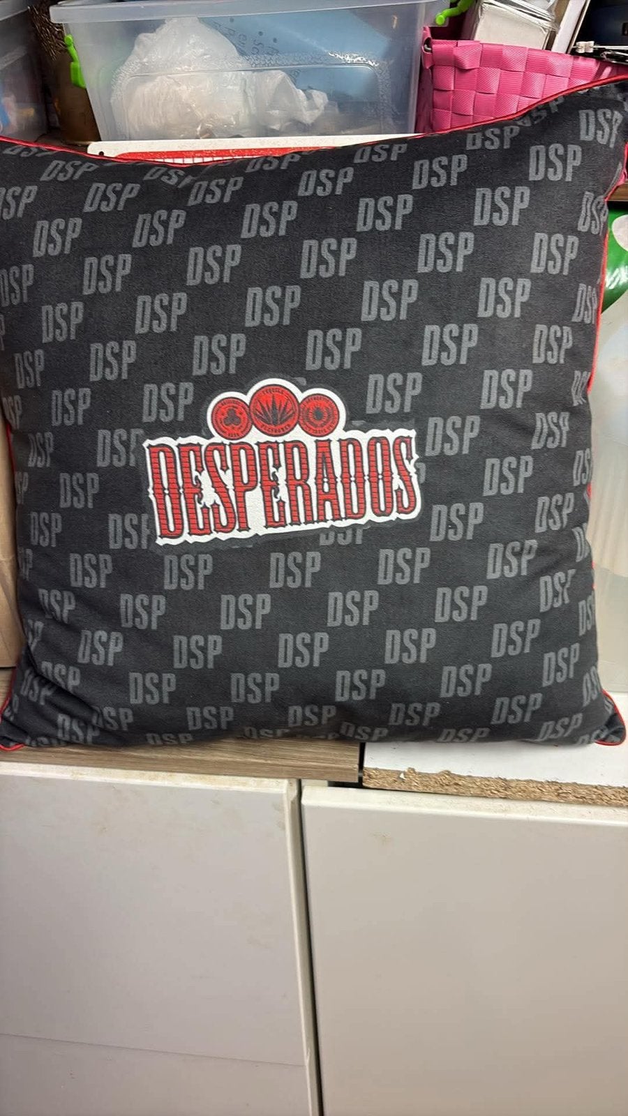Coussin résistant à l'eau Desperados, Enlèvement, Comme neuf